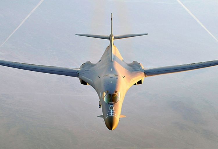 ABŞ İsveçə səsdən sürətli bombardmançı təyyarələr göndərib