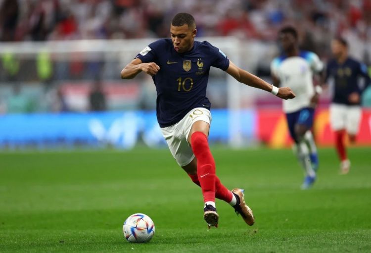 Zinəddin Zidan Mbappeyə heyran olduğunu bildirib