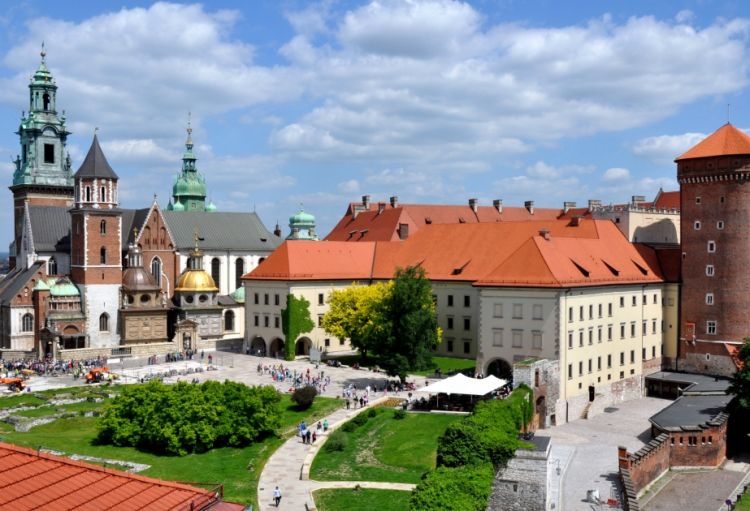 Varşava şəhərində Ümummilli Lider Heydər Əliyevin büstü qoyulacaq