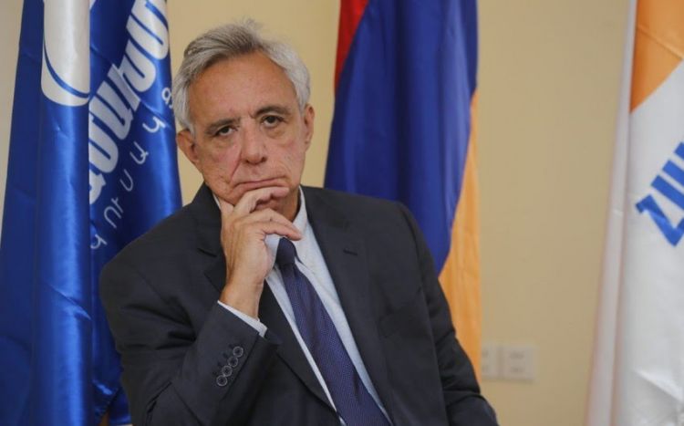 Vardan Oskanyan: "Paşinyanın minimum diplomatik bacarığı yoxdur"