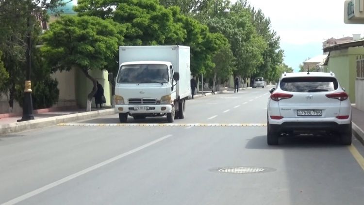 Naxçıvanda yol nişanları standartlara uyğunlaşdırılır<font color=red> - VİDEO</font>