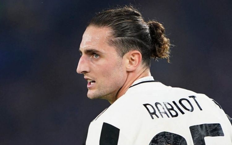 "Yuventus" dünya çempionu ilə müqavilənin müddətini uzadıb