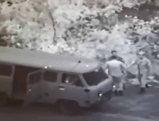 <strong>Qanunsuz erməni silahlı birləşmələri Qarabağda silah daşıyır<font color='red'> - Yeni kadrlar</font><font color=red> - VİDEO</font></strong>