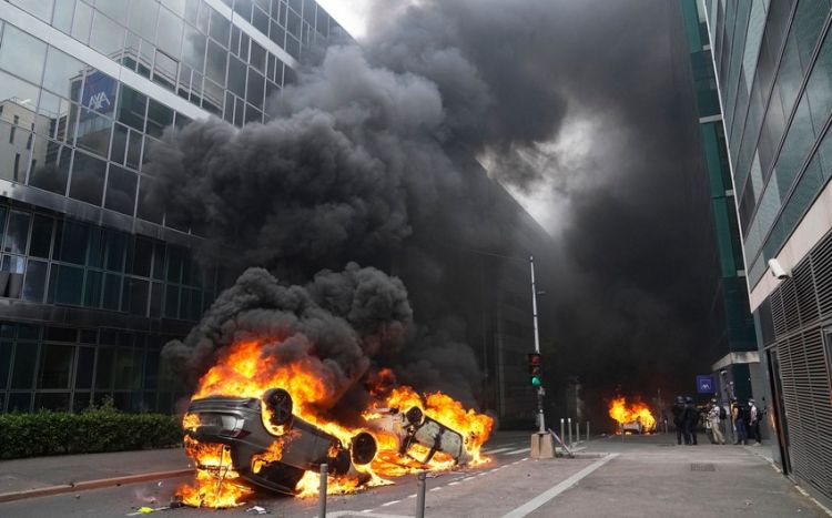 Fransada ötən gün 50-yə yaxın iğtişaşçı həbs edilib