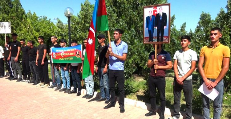 Şərur, Kəngərli və Şahbuzda gənclər hərbi xidmətə yola salınıb<font color=red> - FOTOLAR</font>