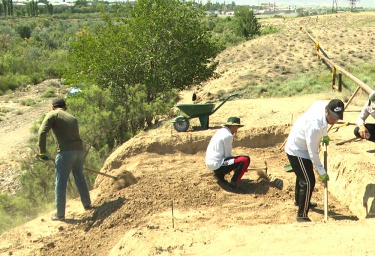 Tumbultəpə yaşayış yerində arxeoloji qazıntı aparılır<font color=red> - FOTOLAR</font>