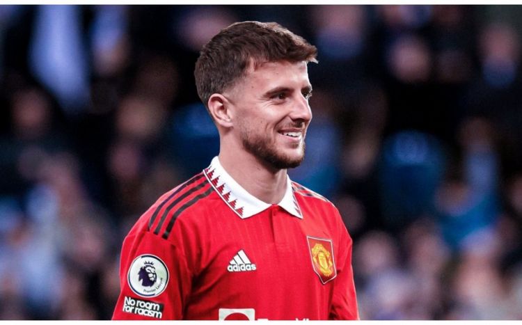 "Mançester Yunayted" "Çelsi"nin futbolçusunu heyətinə qatıb