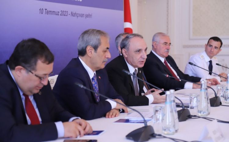 Baş prokuror: "Ermənistanın sərhədyanı bölgədə 70 milyon dollarlıq iri metallurgiya zavodunun inşası böyük cinayətdir"