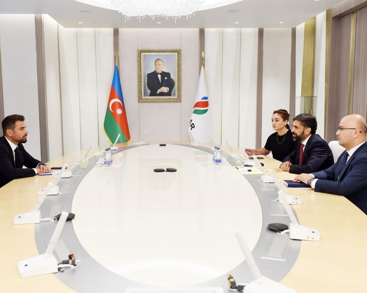 "Neftçi" yeni baş məşqçisini təqdim edib