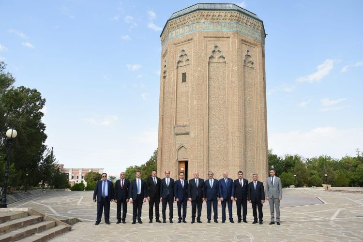 Türkiyənin Ali Məhkəməsinin sədri və Ali Məhkəmənin Baş prokurorunun Naxçıvana səfəri başa çatıb<font color=red> - FOTOLAR</font>