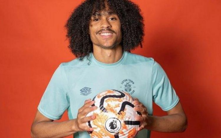 "Mançester Yunayted"in futbolçusu Premyer Liqanın debütantına keçib