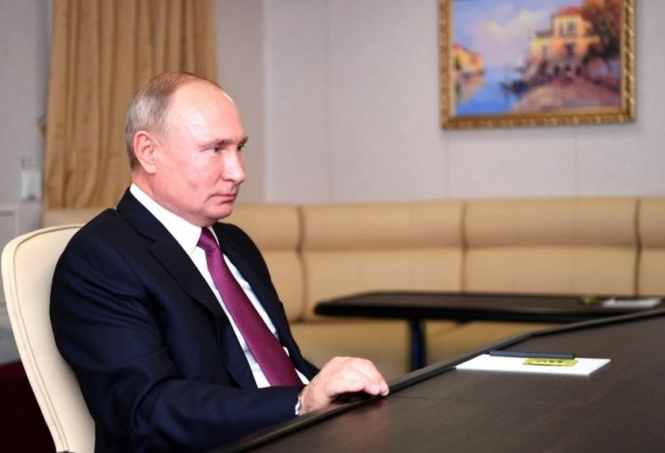Putin: "Rusiyalı mütəxəssislər ələ keçirilən Qərb avadanlıqlarını tədqiq edəcəklər"
