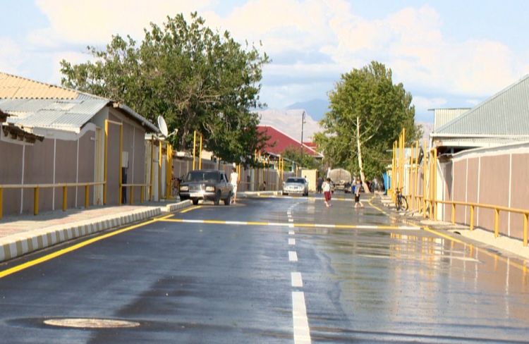 Babək şəhərinin bir sıra küçələrində quruculuq işləri başa çatıb <font color=red> - VİDEO</font>