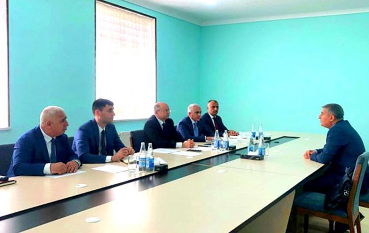 Energetika naziri Pərviz Şahbazov  Naxçıvanda vətəndaşları qəbul edib