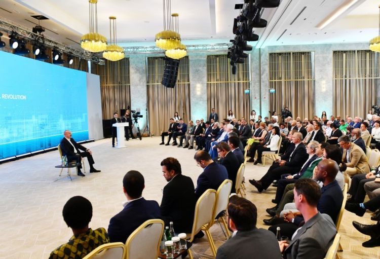 Prezident: "Biz çox istəyirik ki, otuz il ərzində mənəvi və fiziki əzablar çəkmiş insanlar ən yaxşı şəraitlə təmin olunsun"