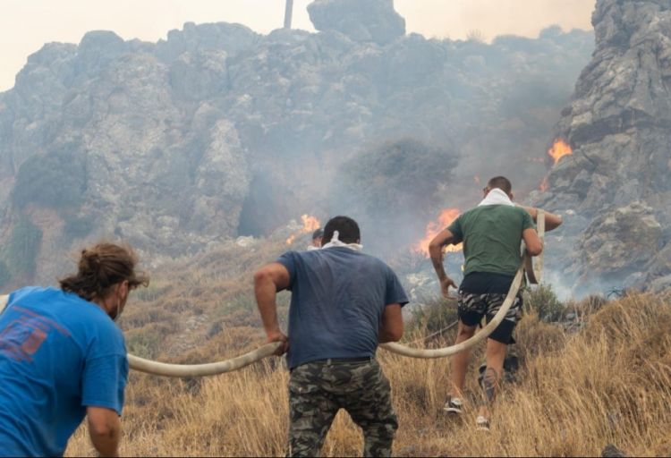 Yunanıstanın Korfu adasında meşə yanğını baş verib