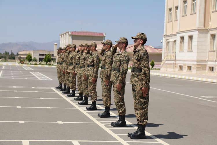 Daxili Qoşunların Naxçıvandakı birləşməsində gənc əsgərlər hərbi xidmətə hazırlanır<font color=red> - FOTOLAR</font>