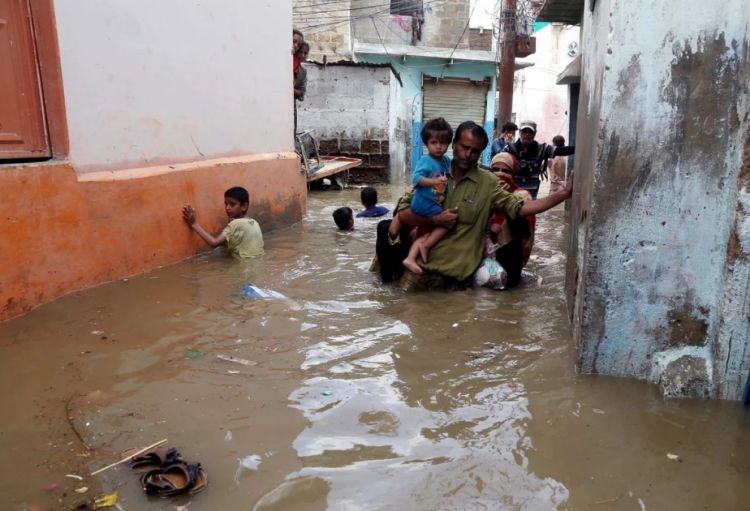 Pakistanda daşqınlar nəticəsində ölənlərin sayı 150 nəfərə çatıb