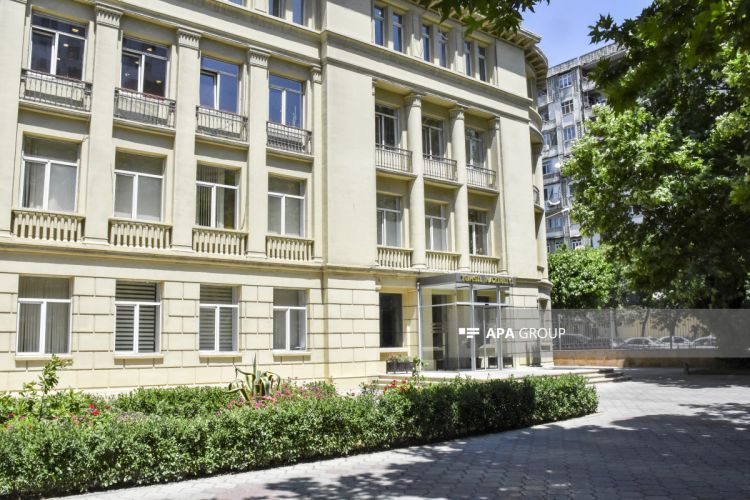 Şəhid və müharibə əlillərinin dövlət büdcəsi hesabına oxuyan övladlarının sayı açıqlanıb