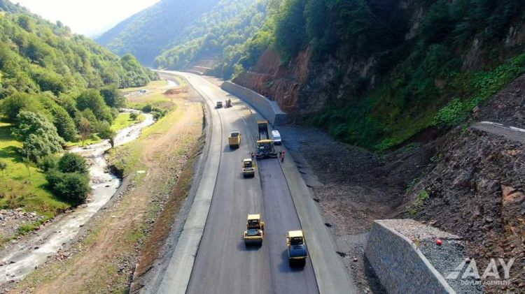 Toğanalı-Kəlbəcər-İstisu yolunun və 5 tunelin inşası davam edir<font color=red> - FOTOLAR</font>