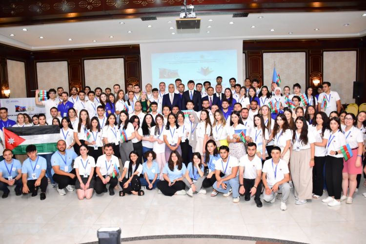 Naxçıvanda Diaspor Gənclərinin IV Yay Düşərgəsinin bağlanış mərasimi keçirilib<font color='red'> - YENİLƏNİB</font><font color=red> - FOTOLAR</font>