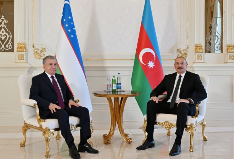Azərbaycan və Özbəkistan prezidentlərinin təkbətək görüşü başlayıb<font color='red'> - YENİLƏNƏCƏK</font>