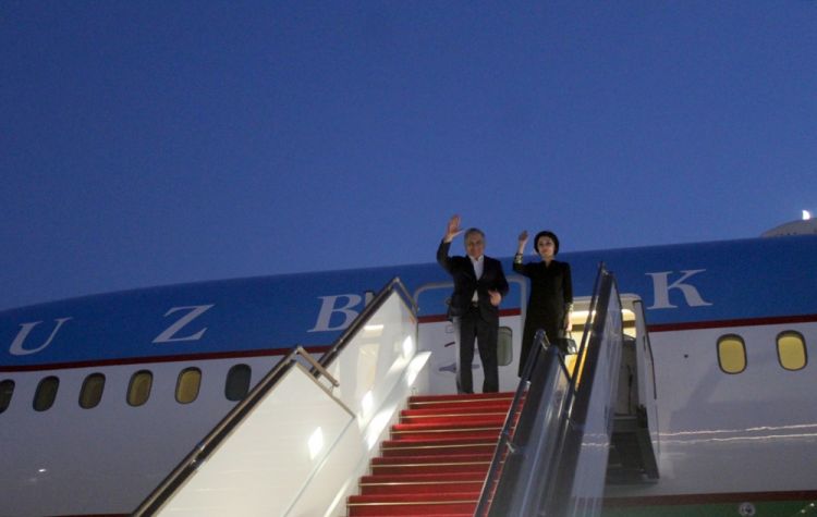 Özbəkistan Prezidenti Şavkat Mirziyoyevin Azərbaycana səfəri başa çatıb<font color=red> - FOTOLAR</font>