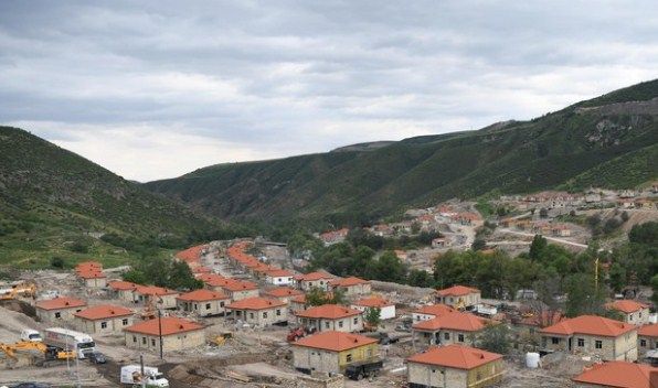 Sabah Laçının Zabux kəndinə ilk köç başlayır