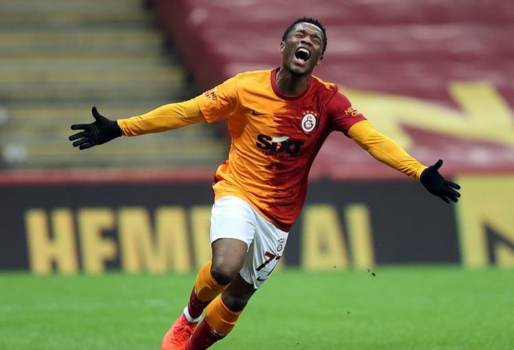 "Qalatasaray"ın sabiq futbolçusu Azərbaycan Premyer Liqasında çıxış edə bilər