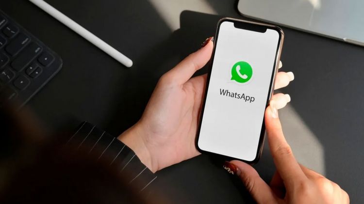WhatsApp-a hesablar arasında keçid funksiyası gəlir