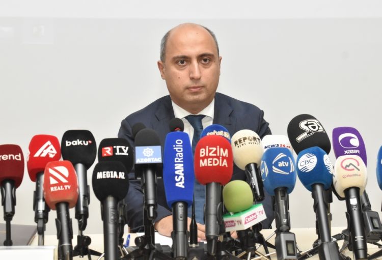 Nazir: "Gələcəkdə məktəblərdə telefondan istifadənin qadağan edilməsi mümkündür"
