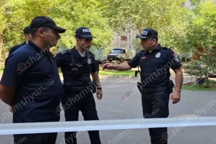 İrəvanda atışma olub, 2 nəfər yaralanıb