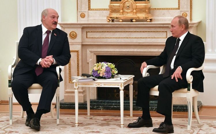 Soçidə Putin və Lukaşenko arasında danışıqlar başlayıb