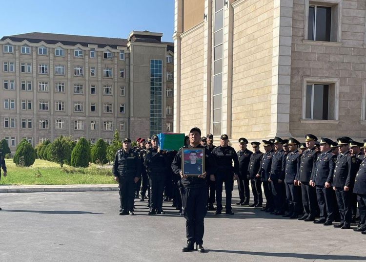 Qanunsuz erməni silahlı birləşmələri tərəfindən törədilən təxribat-diversiya/terror aktı nəticəsində həlak olan polis serjantı ilə vida mərasimi keçirilir