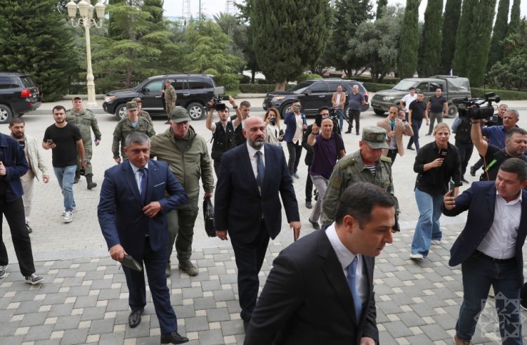 Yevlaxda Qarabağın erməni icmasının nümayəndələri ilə görüş başlayıb<font color='red'> - YENİLƏNİB</font>