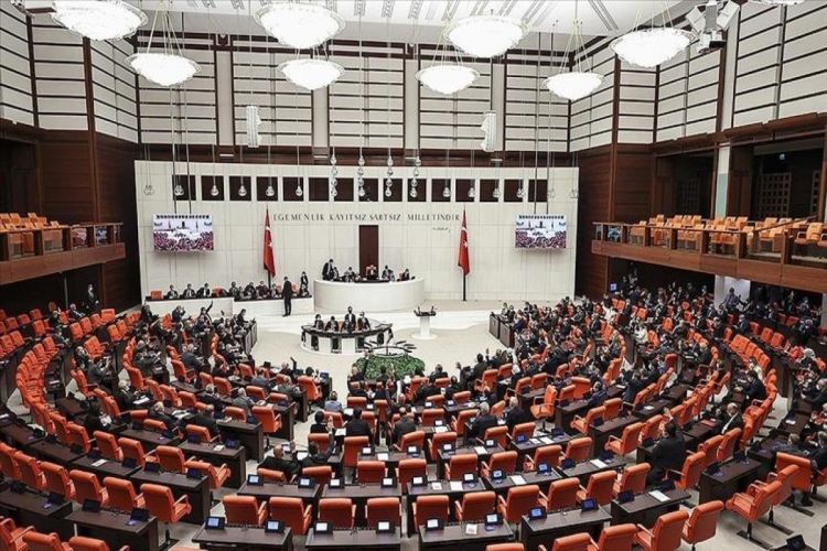 Türkiyə parlamenti Suriya və İraqdakı Silahlı Qüvvələrin mandatlarının uzadılması ilə işini bərpa edəcək