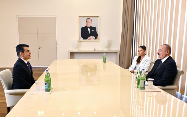 Prezident İlham Əliyev və birinci xanım Mehriban Əliyeva ICESCO-nun Baş direktoru ilə görüşüblər<font color='red'> - YENİLƏNİB</font><font color=red> - FOTOLAR</font>