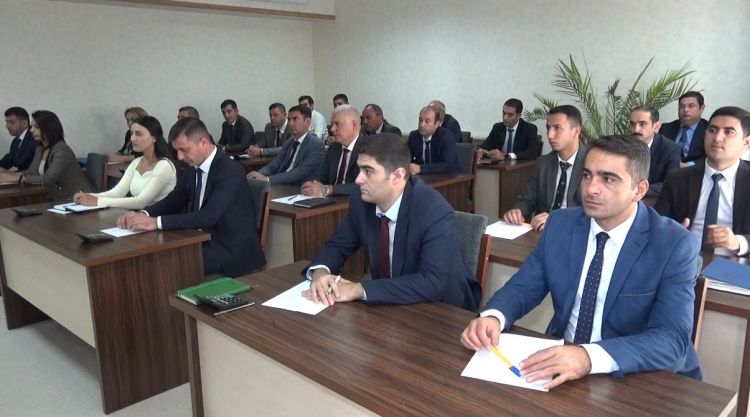 Maliyyə Tədris Mərkəzində təkmilləşdirici təlim keçirilir<font color=red> - FOTOLAR</font>