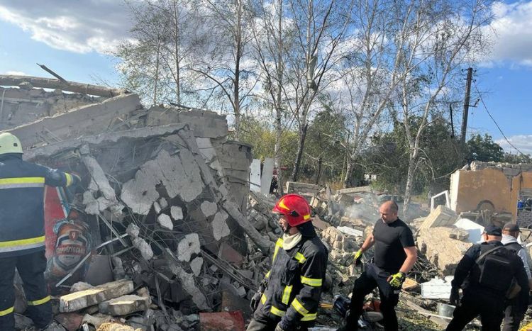 Rusiya Ukraynada ərzaq mağazasına raket atıb, 49 nəfər ölüb, 6 nəfər yaralanıb