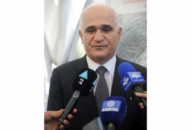 Şahin Mustafayev: Yeni körpülər vasitəsilə İran ərazisindən keçməklə Naxçıvanla bağlantı yaradılacaq