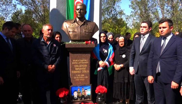 Şərurda şəhid leytenant İbrahim Vəlizadəyə büst ucaldılıb<font color=red> - VİDEO</font>