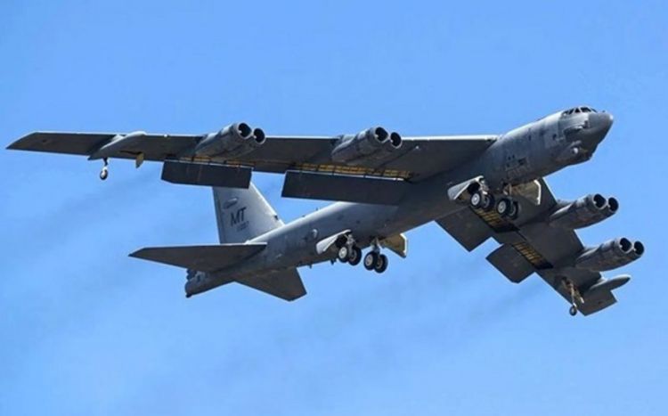 ABŞ-nin B-52 bombardmançı təyyarəsi ilk dəfə Cənubi Koreya aviabazasına eniş edəcək