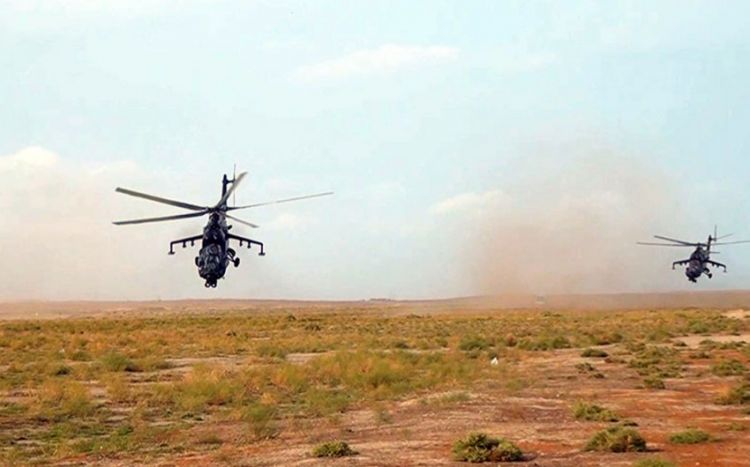 Azərbaycan Hərbi Hava Qüvvələrinin helikopter bölmələri təlim keçib<font color=red> - VİDEO</font>