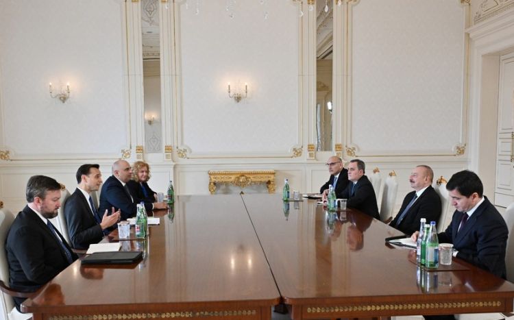 Prezident İlham Əliyev ABŞ Dövlət Departamentinin nümayəndəsini qəbul edib<font color='red'> - YENİLƏNİB</font>