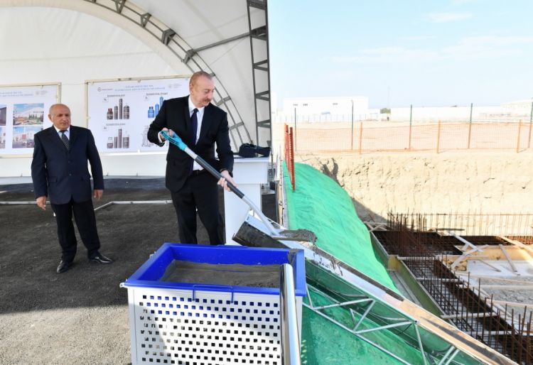 Prezident İlham Əliyev Sumqayıt Kimya Sənaye Parkında yeni müəssisələrin açılış və təməlqoyma mərasimlərində iştirak edib<font color='red'> - YENİLƏNİB</font><font color=red> - FOTOLAR</font>