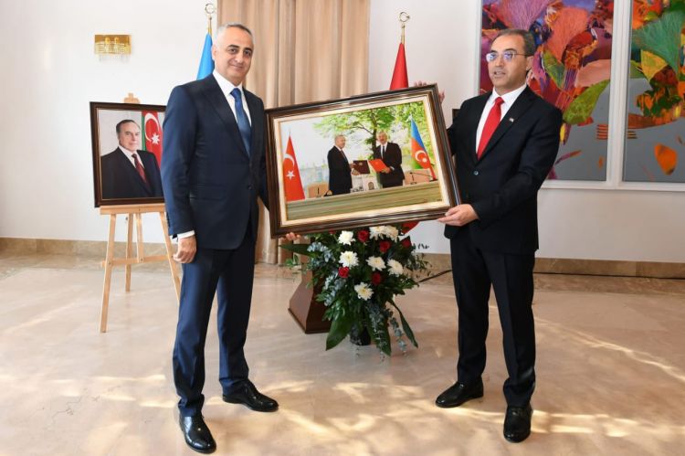 Naxçıvanda Türkiyə Cümhuriyətinin 100 illiyi qeyd edilib<font color='red'> - YENİLƏNİB</font><font color=red> - FOTOLAR</font>