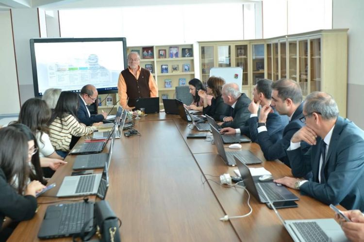 Naxçıvan Dövlət Universitetində IBM institutunun yaradılması istiqamətində təlimlər təşkil edilib <font color=red> - FOTOLAR</font>