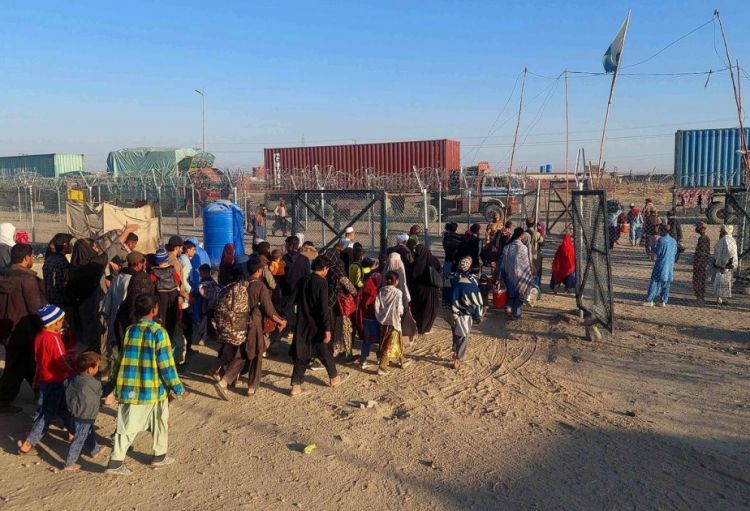 Pakistan hakimiyyəti 7,3 min əfqanı deportasiya edib