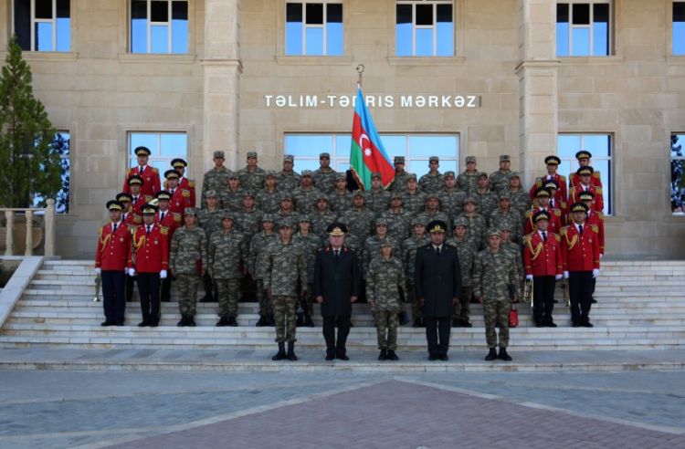 Əlahiddə Ümumqoşun Orduda növbəti buraxılış mərasimi keçirilib<font color=red> - FOTOLAR</font>