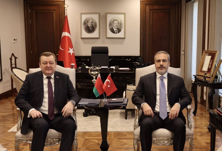 Ankarada Türkiyənin və Belarusun xarici işlər nazirlərinin görüşü olub